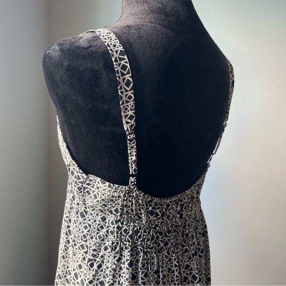 BCBGMaxAzria Black and White Geometric Dress - Picture 3 of 7